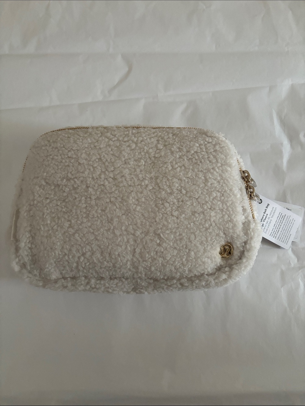 Lululemon Everywhere Belt Bag Large Fleece Off White